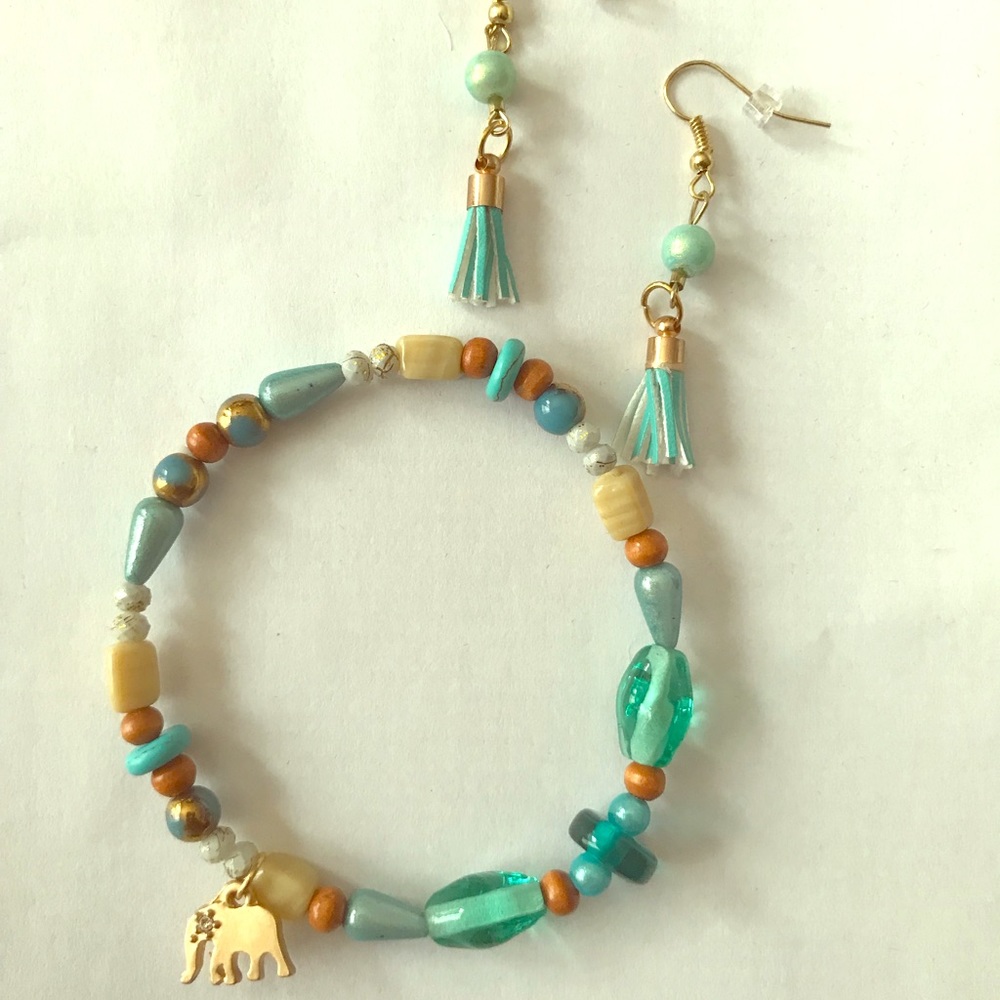 Lively Stones Accessories “ By the sea!”